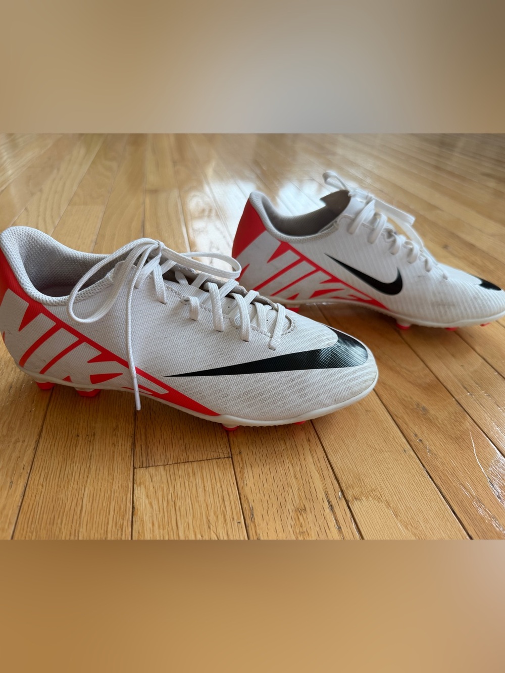 Nike Mercurial Vapor Youth Soccer Cleats Size 6Y FG MG